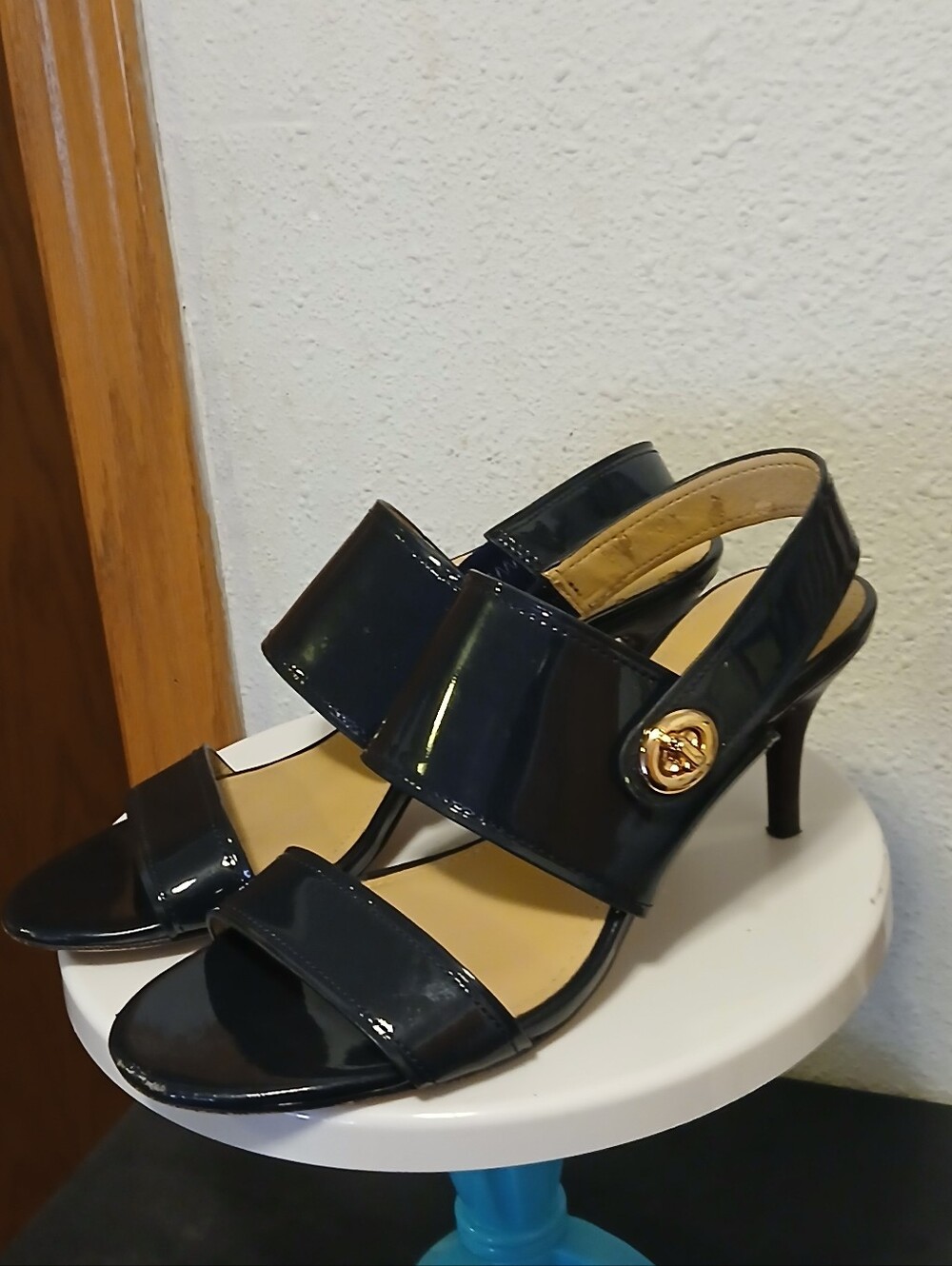 Coach Black Patent Leather Slingback Heels Sandals Size 6 B